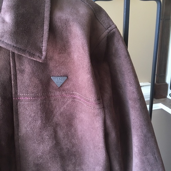 Sportswear Jacket - Picture 4 of 5